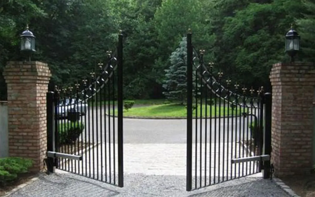 Çift Kanatlı Bahçe Kapısı